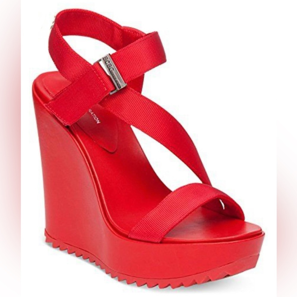 BCBGeneration red wedges size 10 🔴